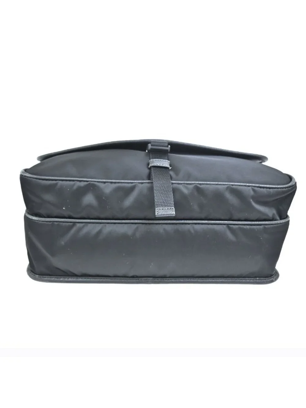 Prada Messenger Bag Black Nylon Saffiano
